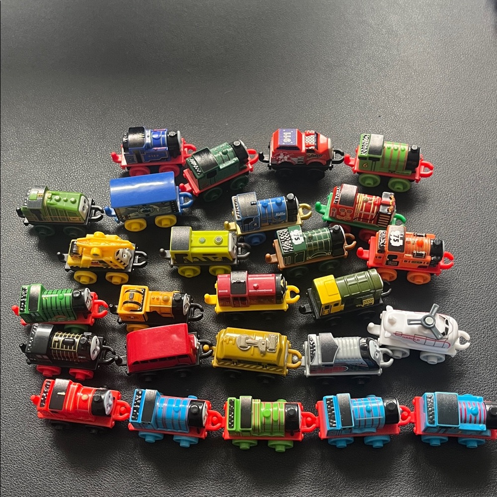 Thomas & Friends Rare Mini Train Collection - Picture 2 of 6